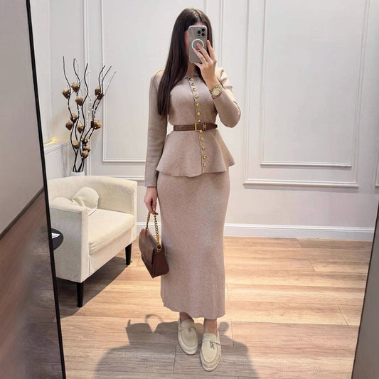 Button-pleated Ribbed-button Fishtail Bodycon Coat With A Cinched Waist