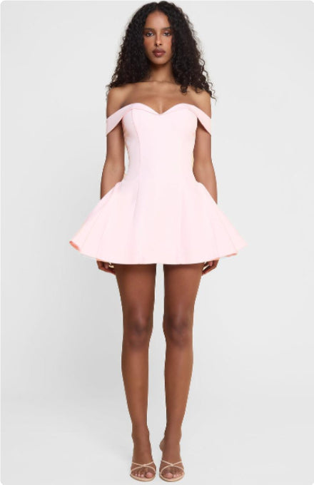 The Monochrome Muse Mini