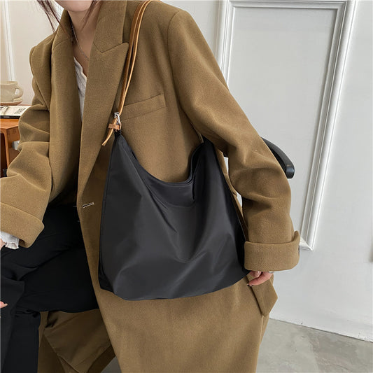 Modern Minimalist Shoulder Bag